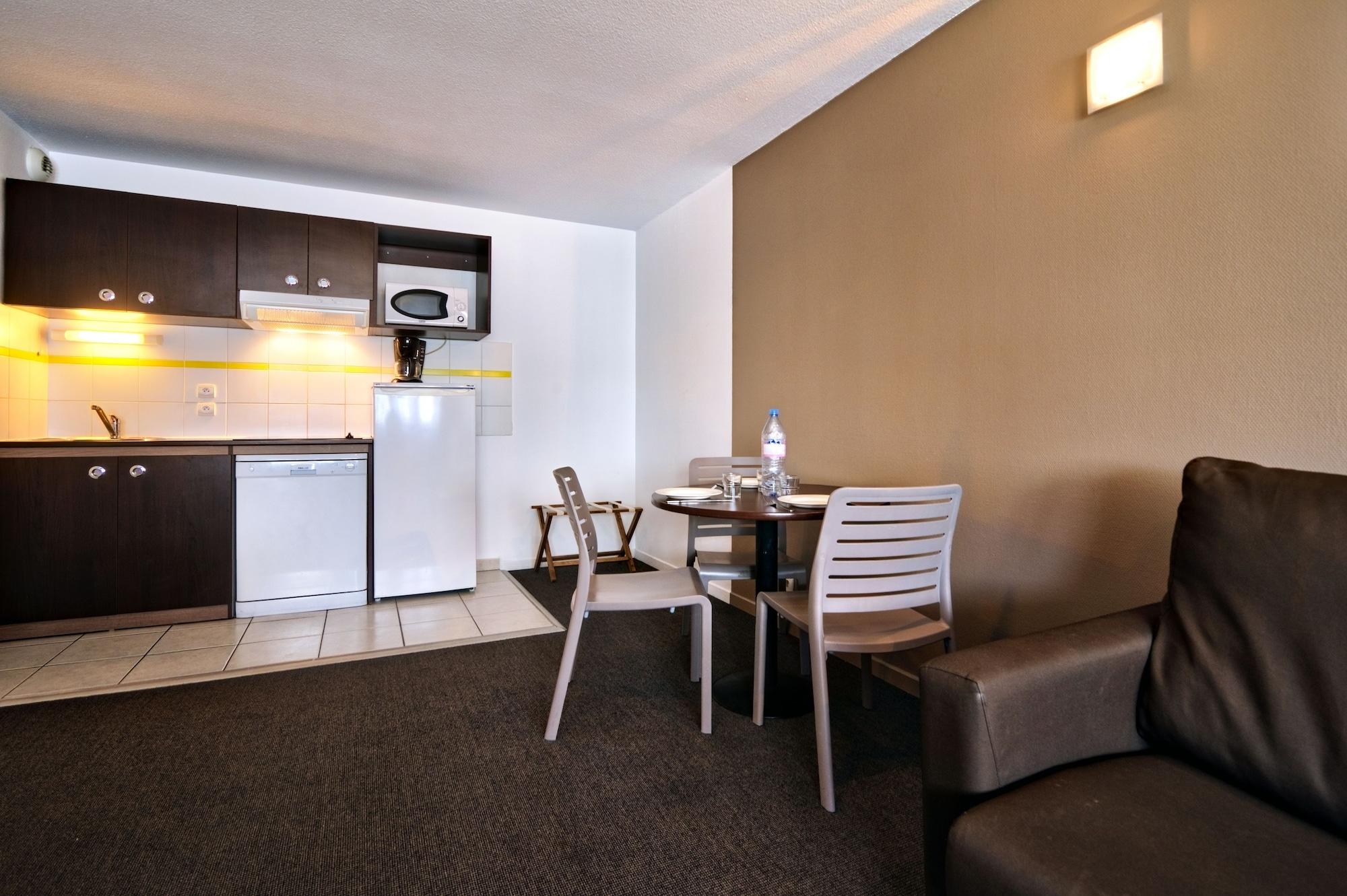 Comfort Aparthotel Les Hauts D'Annecy Ngoại thất bức ảnh