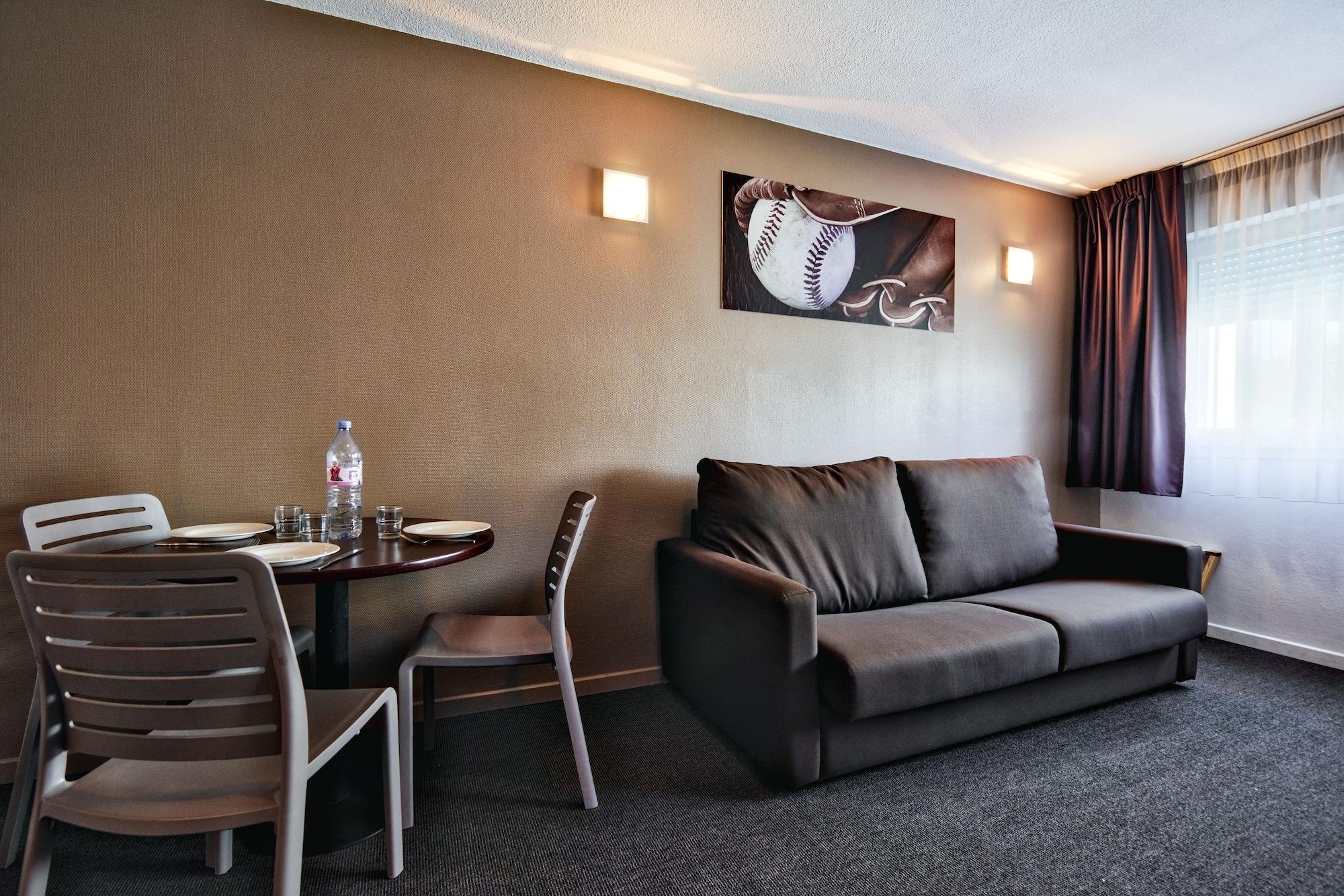 Comfort Aparthotel Les Hauts D'Annecy Ngoại thất bức ảnh
